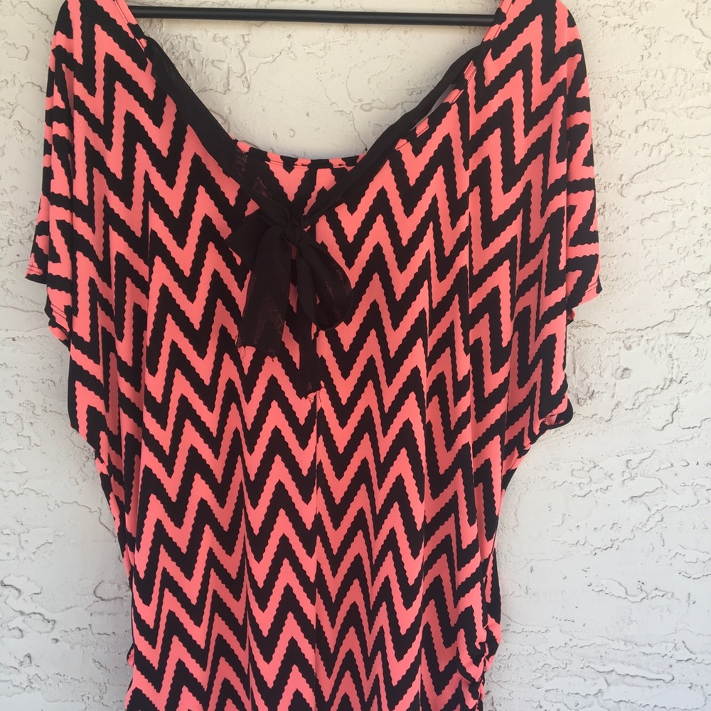 Chevron Top - Picture 3 of 5